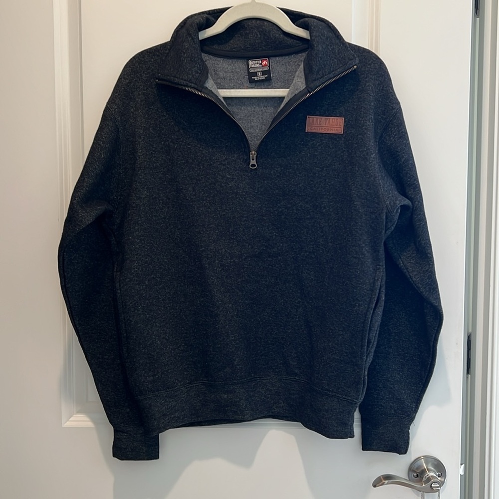 Outfitter Trading Co Men’s‎ Dark Grey Pullover Quarter Zip  Size Small